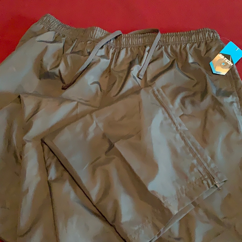 Men’s Wind Resistant Pants